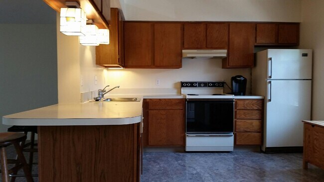 3268 Niagara Sq in Pittsburgh, PA - Building Photo - Building Photo