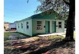 905 W Anderson St in Orlando, FL - Building Photo