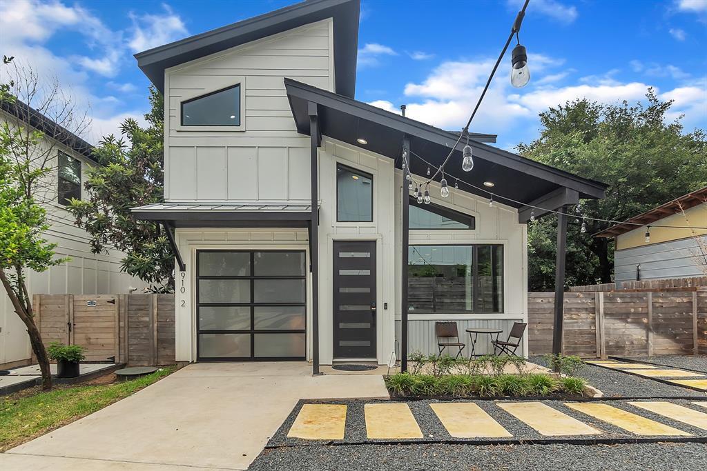 910 Brass St in Austin, TX - Building Photo
