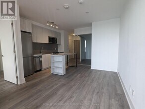 3100-3100 Keele St in Toronto, ON - Building Photo - Building Photo