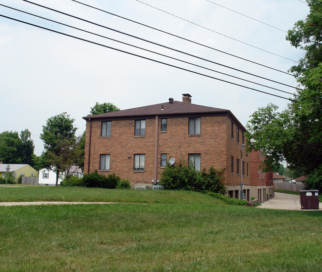 660 Adams St in Fairborn, OH - Building Photo - Building Photo