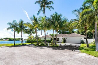 25 NW 24th Ct in Delray Beach, FL - Building Photo - Building Photo