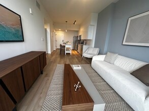 119 SE 2nd Ct, Unit A1 in Dania Beach, FL - Foto de edificio - Building Photo