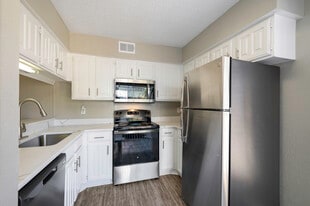 Fielder Crossing in Arlington, TX - Building Photo