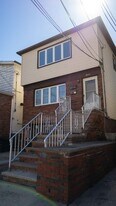 18 E 46th St in Bayonne, NJ - Building Photo