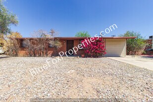 4825 E 23rd St in Tucson, AZ - Building Photo