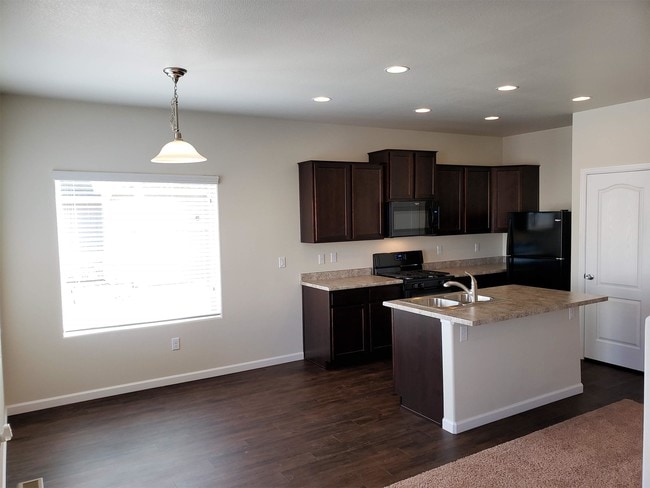 1415 Kansas Ave in Longmont, CO - Building Photo - Building Photo