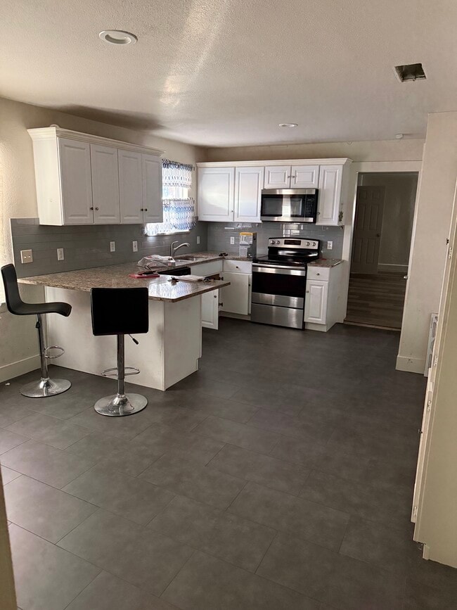 property at 922 Havenwood Dr