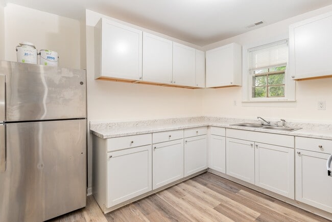 1018 Bridge St in Columbia, TN - Building Photo - Building Photo