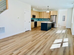 107 Park Ave-Unit -5b6858b3-d76f-11ef-bc57-0a986c8284ec in Salida, CO - Building Photo - Building Photo