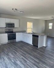 137 W Bobcat Pl in Casa Grande, AZ - Building Photo - Building Photo