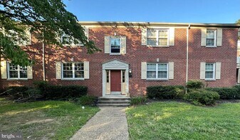 100 Park Blvd in Cherry Hill Township, NJ - Building Photo