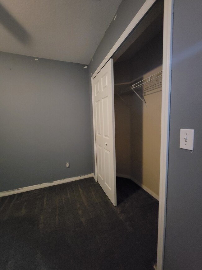 2038 Blackston Ave in Sanford, FL - Foto de edificio - Building Photo