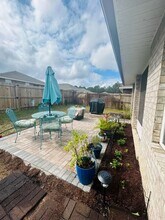 5031 Firstmate Wy in Bellview, FL - Building Photo - Building Photo