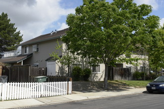 979 S Livermore Ave in Livermore, CA - Building Photo - Building Photo