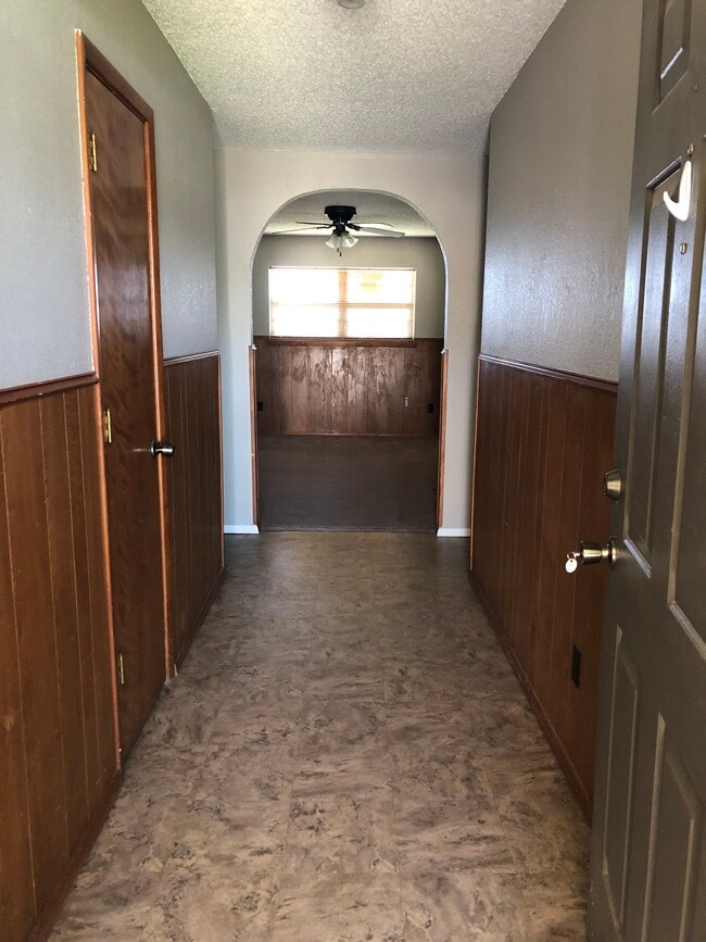 508 Holly St in Levelland, TX - Building Photo - Building Photo