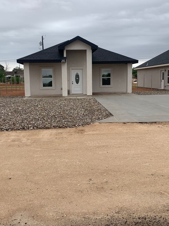 property at 505 El Paso Ave