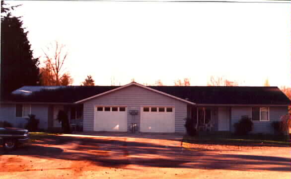 12424 51st Ave NE in Marysville, WA - Building Photo