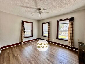 435 Third Ave, Unit 2 in West Haven, CT - Building Photo - Building Photo