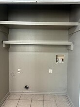 1655 Port Dr in Baton Rouge, LA - Building Photo - Building Photo