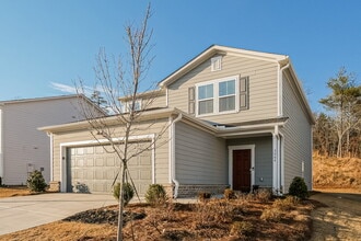 3064 Orwell Dr SE in Gainesville, GA - Foto de edificio - Building Photo