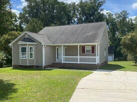 130 Darryl Dr in Four Oaks, NC - Building Photo