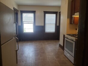 234 Howard Ave, Unit 2 in New Haven, CT - Building Photo - Building Photo