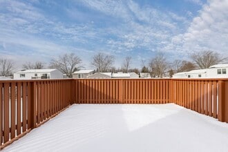 7617 Fitzpatrick Dr in Liverpool, NY - Building Photo - Building Photo