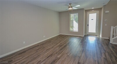 541 Tokopah Falls St in Las Vegas, NV - Building Photo - Building Photo