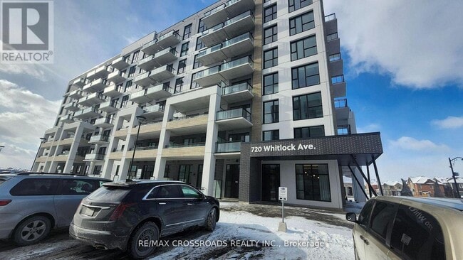 720 Whitlock Ave in Milton, ON - Building Photo - Building Photo