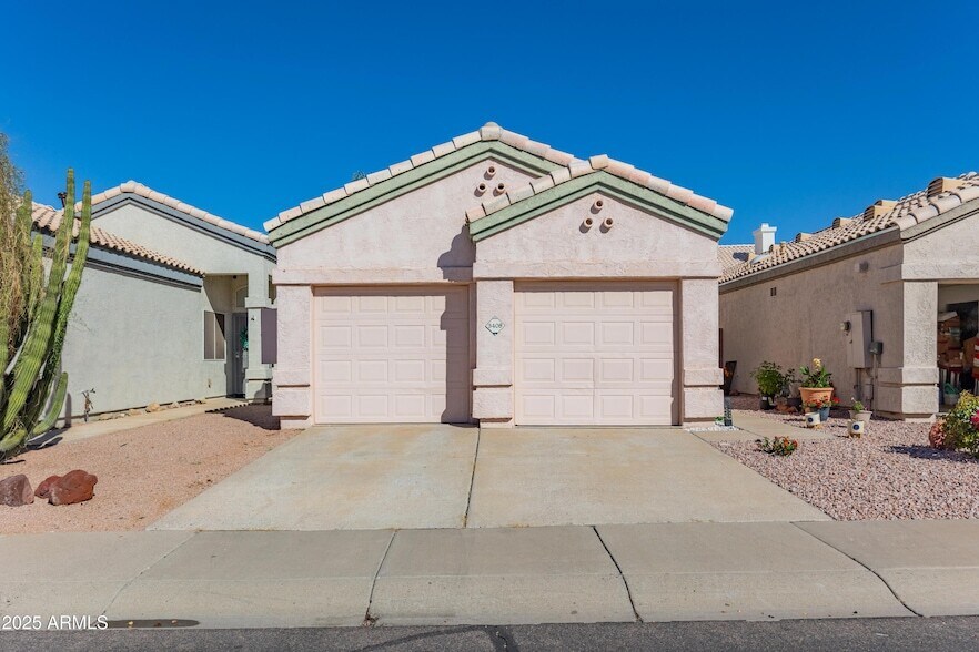 3408 E Rockwood Dr in Phoenix, AZ - Building Photo