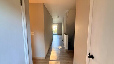 5245 Wood Run Blvd in Columbus, OH - Building Photo - Building Photo