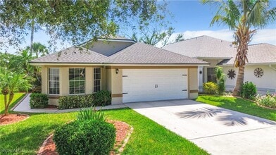 13633 Admiral Ct in Ft. Myers, FL - Building Photo - Building Photo