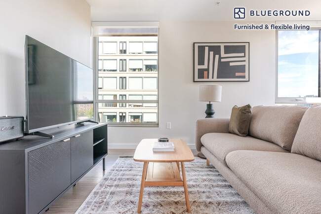 301 M St SW in Washington, DC - Building Photo - Building Photo