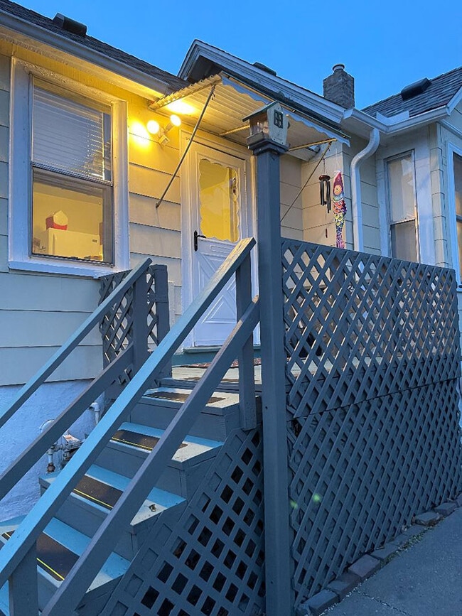 property at 910 Palace Ave