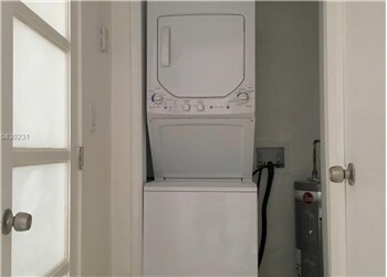 1125 Meridian Ave-Unit -4-1125 in Miami Beach, FL - Building Photo - Building Photo