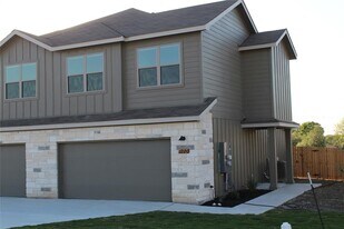 1220 Garland Rd in Georgetown, TX - Building Photo