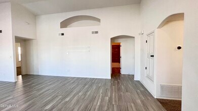 12821 Rock Cliff Ave in El Paso, TX - Building Photo - Building Photo