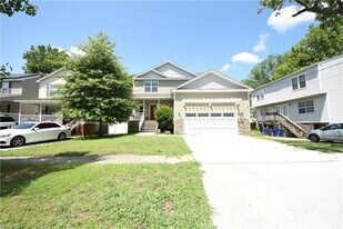 721 Thayor St in Norfolk, VA - Building Photo