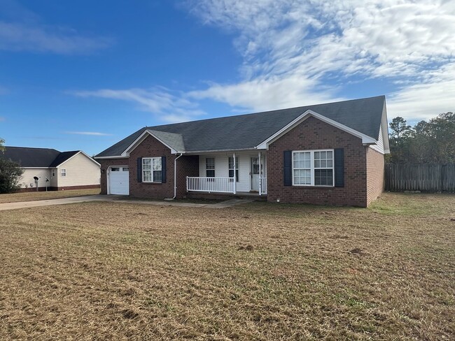 4460 Maxie St in Dalzell, SC - Building Photo - Building Photo