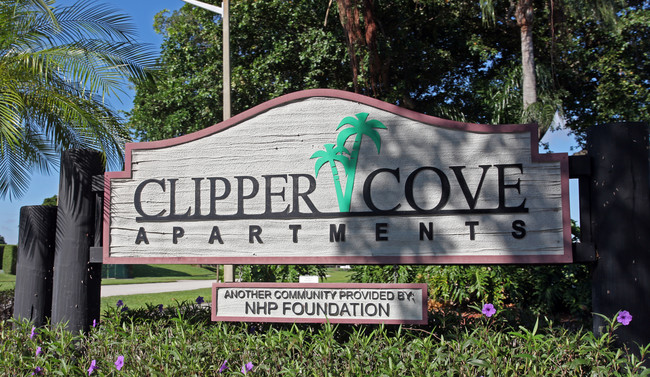 Clipper Cove in Boynton Beach, FL - Foto de edificio - Building Photo