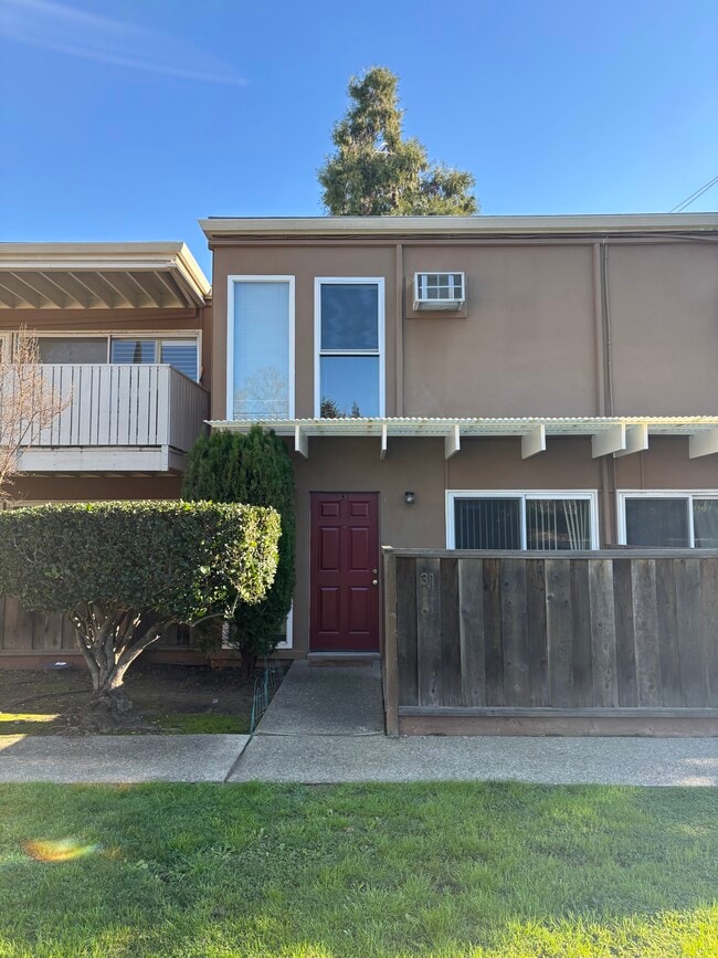 property at 1919 Ygnacio Valley Rd