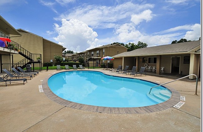 Meyerland Court in Houston, TX - Building Photo - Building Photo