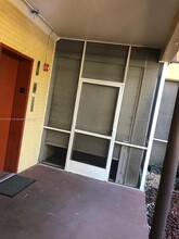 1930 Jackson St in Hollywood, FL - Building Photo - Building Photo