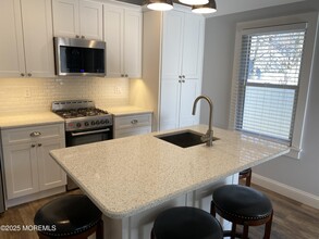 410 Park Pl Ave in Bradley Beach, NJ - Building Photo - Building Photo