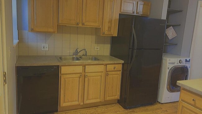 4553 S Michigan Ave in Chicago, IL - Building Photo - Building Photo