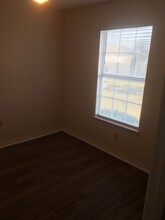 137 Oak Terrace Dr in Crestview, FL - Foto de edificio - Building Photo