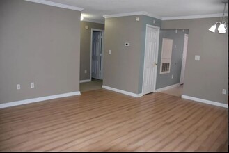 100 WOODSTONE Dr, Unit 1 in Athens, GA - Building Photo - Building Photo