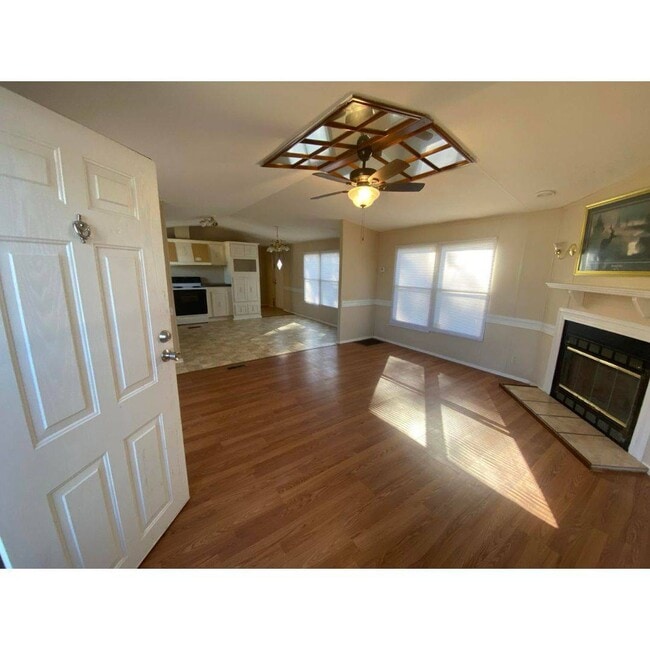 2301 Parrott Dr in Florence, SC - Building Photo - Building Photo