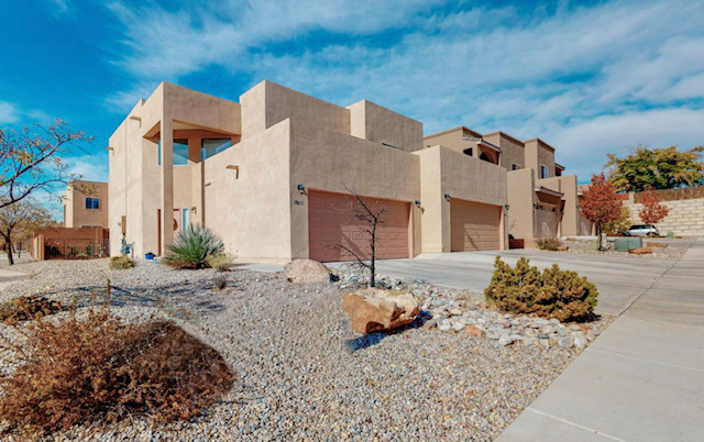 5023 Sala De Tomas Dr NW in Albuquerque, NM - Building Photo